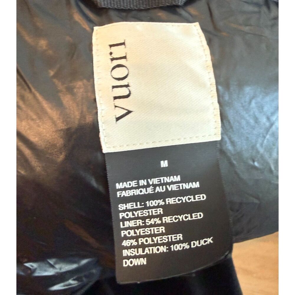 Vuori Hillside Down Vest Size Medium - Picture 7 of 7